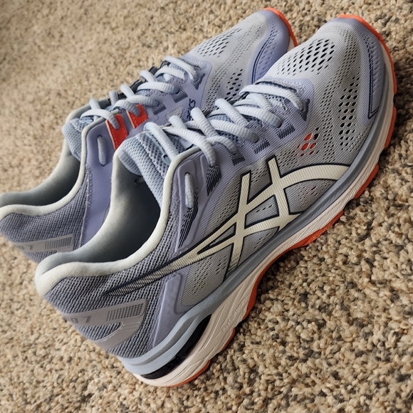 ASICS GT-2000 7 - Size 10 - Picture 4 of 10